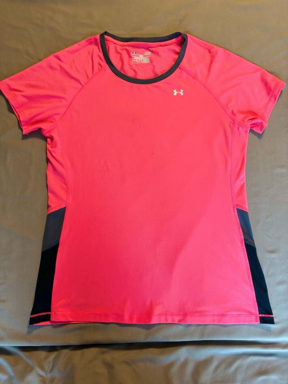 Under Armour HeatGear Women's Fitted Athletic Short-Sleeve T-Shirt